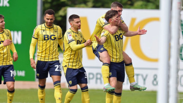 Selebrasi gol Oxford United