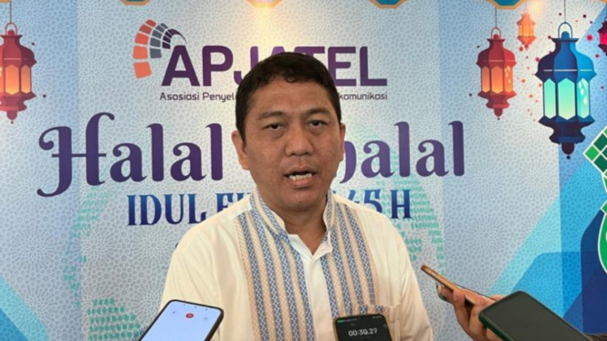 Ketua Umum APJATEL Jerry Mangasas Siregar.
