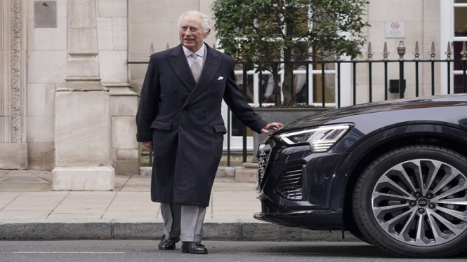 Raja Charles III tampil di publik usai sejak didiagnosis menderita kanker
