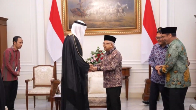 Wapres Maruf Amin menerima kunjungan Menteri Haji dan Umrah Arab Saudi