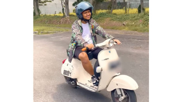 Vespa klasik milik Babe Cabita