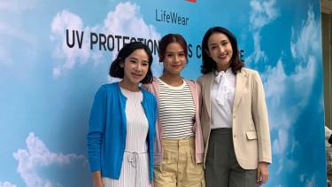 Maudy Ayunda dan Uniqlo
