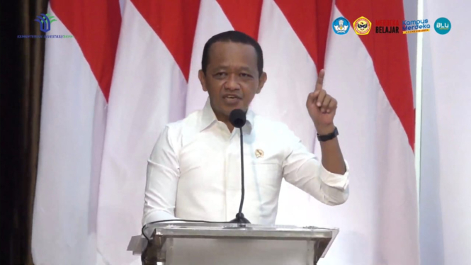 Menteri Investasi, Bahlil Lahadalia saat memberikan kuliah umum di Universitas Lambung Mangkurat.