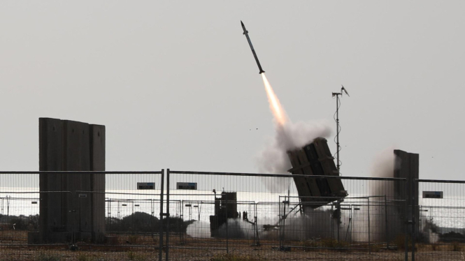 VIVA Militer: Rudal pertahanan udara C-RAM Iron Dome militer Israel