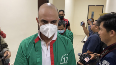 Dalam kasus narkoba yang kembali menyeret nama artis Rio Reifan, Polres Metro Jakarta Barat pun memburu seorang pria berinisial BB yang menjadi pemasok, Jumat 3 Mei 2024. 