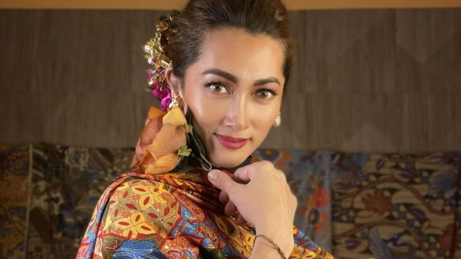 Koleksi mode fashion mode Tanah Air, Ghies The Label