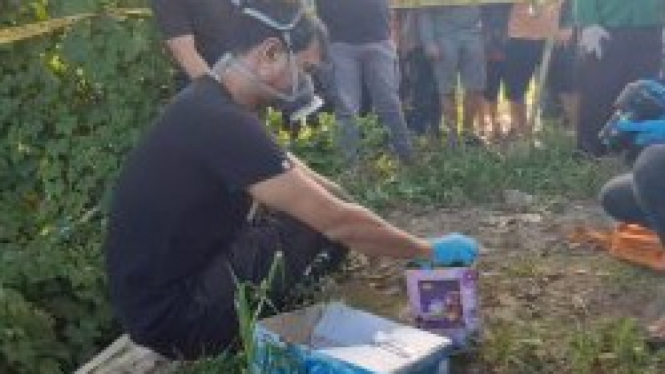 Heboh Penemuan Jasad Bayi Sudah Membusuk di Dalam Kaleng Biskuit di Parepare