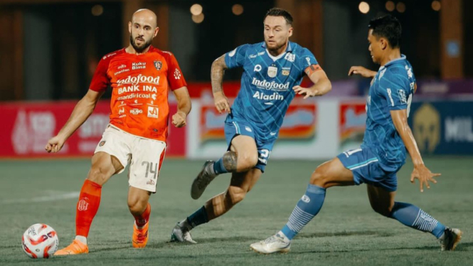 Bali United vs Persib Bandung