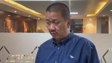 Direktur Utama Garuda Indonesia Irfan Setiaputra saat berikan pernyataan