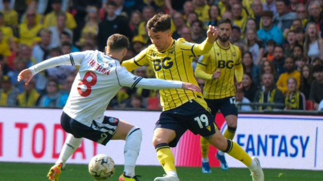 Duel Oxford United vs Bolton Wanderers