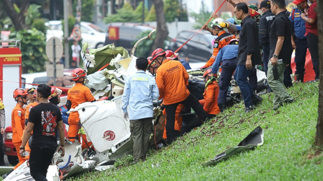 Pesawat Jatuh di BSD Tangsel