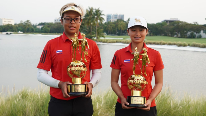 Dua pegolf Thailand Suvichaya Vinijchaitham dan Parin Sarasmut