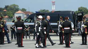 VIVA Militer: Paspampres kawal tamu negara VVIP peserta KTT WWF di Bali