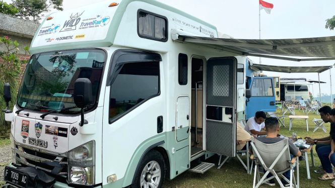 Isuzu Elf NRL jadi campervan