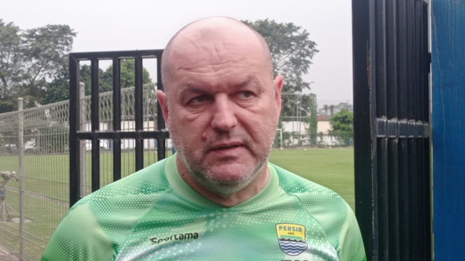 Pelatih Persib, Bojan Hodak