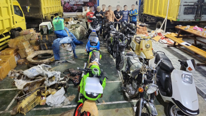 Bea Cukai menindak kegiatan impor ilegal
