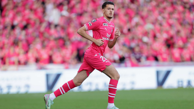 Justin Hubner di Cerezo Osaka
