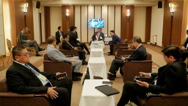 Menko Perekonomian Airlangga Hartarto saat bertemu petinggi Nikkei Inc.