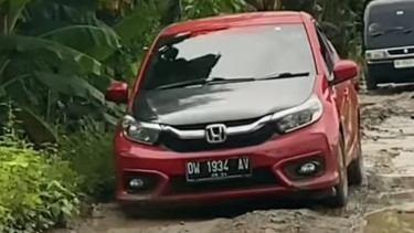 Honda Brio di medan off road