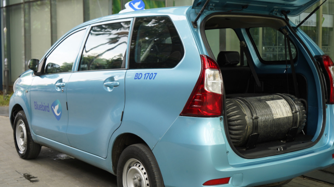 Toyota Avanza Blue Bird CNG