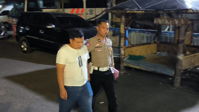 Sopir bus pariwisata Bimario diamankan di Polres Jombang.