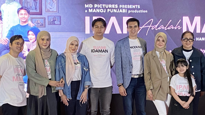 Konferensi Pers Film Ipar Adalah Maut
