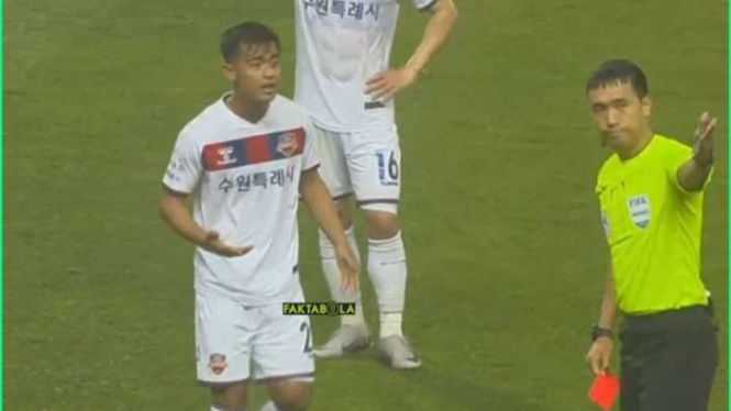 Pratama Arhan debut di Suwon FC langsung kartu merah