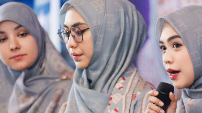 Ria Ricis dan Oki Setiana Dewi