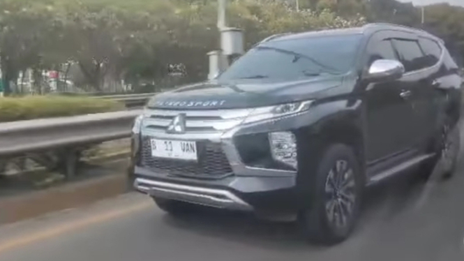 Pajero Sport pelat palsu