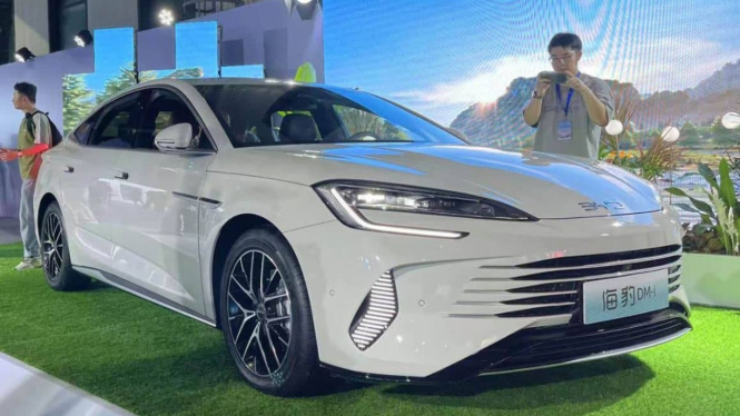 BYD Seal DM-i PHEV baru meluncur