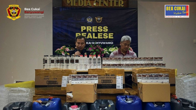 Bea Cukai Banyuwangi Gagalkan Pengiriman Arak Bali dan Rokok Ilegal