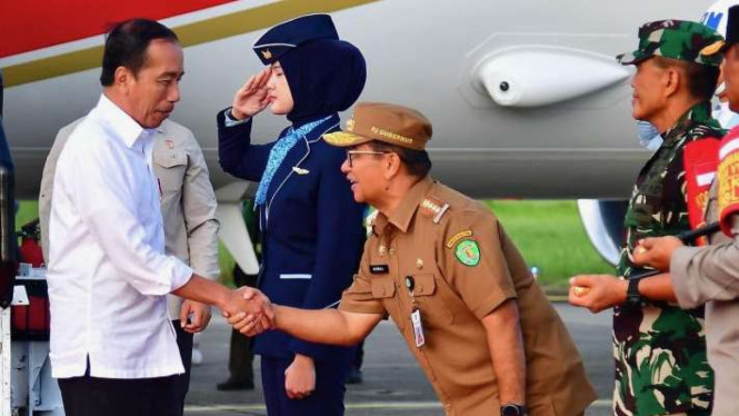 Presiden Joko Widodo saat tiba di Balikpapan, Kalimantan Timur, Senin, 3 Juni 2024.