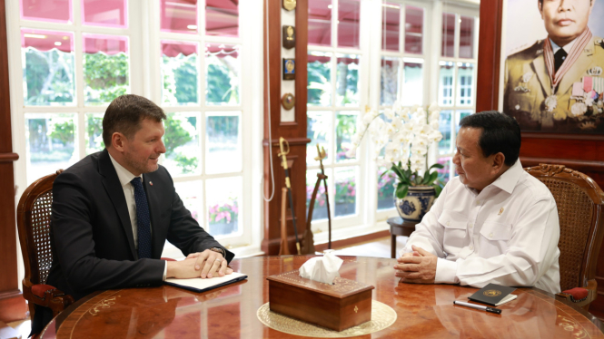Menteri Pertahanan Prabowo Subianto bertemu Dubes Slovakia untuk Indonesia
