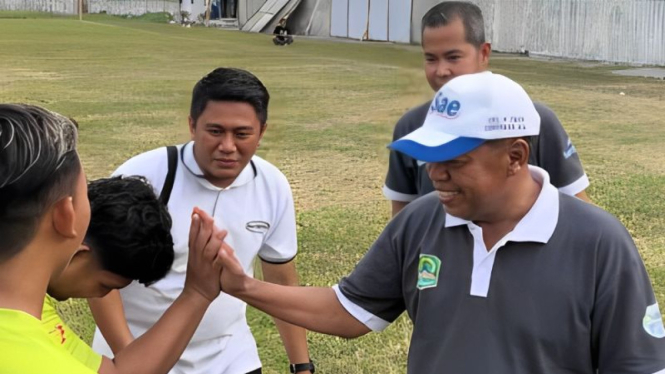 Sekda Kabupaten Majalengka Eman Suherman (kanan).