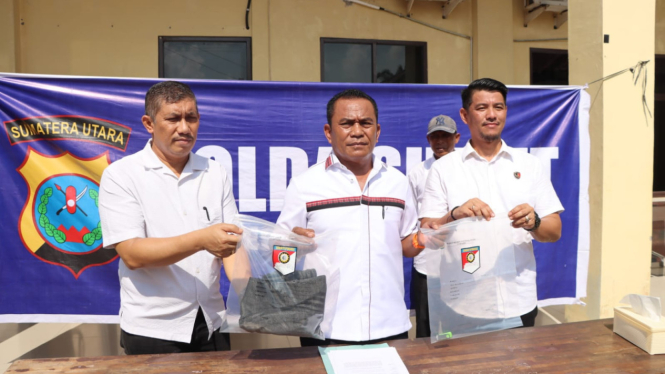 Kasat Reskrim Polres Sergai, AKP JH Panjaitan saat memberikan keterangan pers pencurian uang di ATM.(dok Polres Sergai)