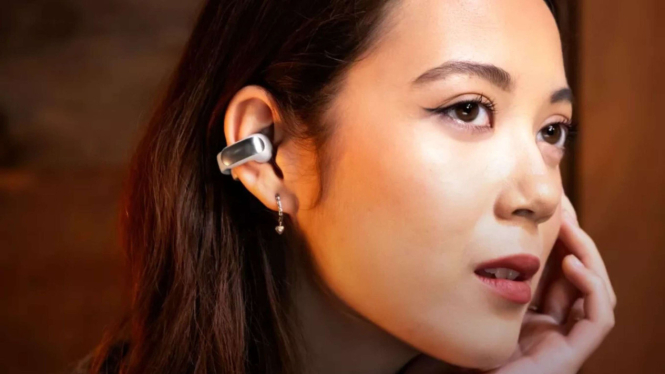 Bose Ultra Open Earbuds.