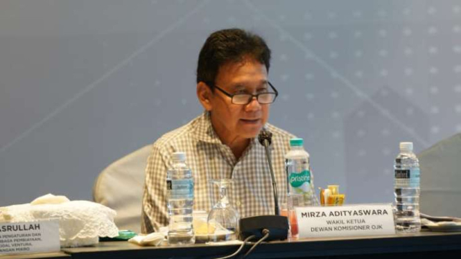 Wakil Ketua DK OJK Mirza Adityaswara.