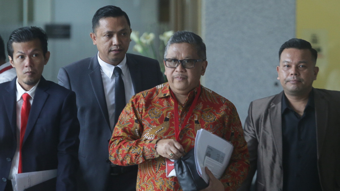 Sekjen PDIP Hasto Kristiyanto saat diperiksa KPK sebagai saksi terkait Harun Masiku