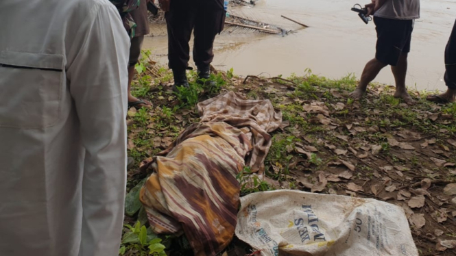 Penemuan mayat tanpa kepala terbungkus karung di Jambi
