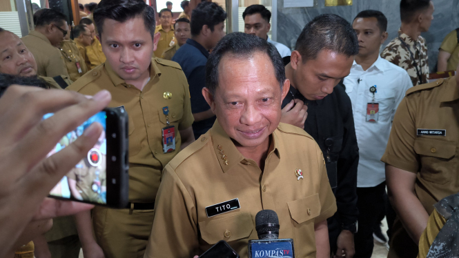 Mendagri Tito Karnavian di Kompleks Parlemen, Senayan, Jakarta Pusat, Senin, 10 Juni 2024