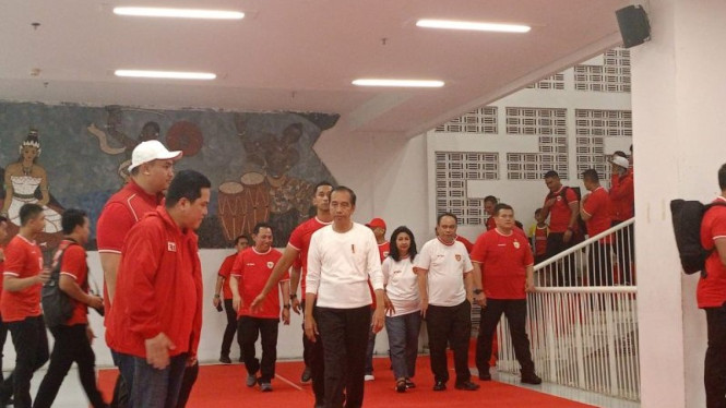 Presiden Jokowi menyaksikan duel Timnas Indonesia vs Filipina