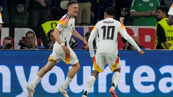 Florian Wirtz dan Jamal Musiala saat Timnas Jerman vs Timnas Skotlandia