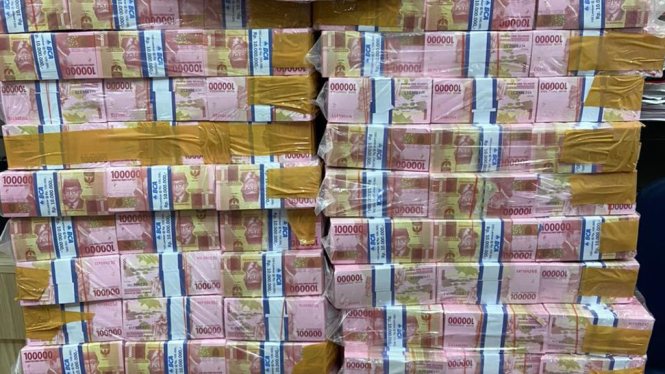 Uang Palsu Rp22 M