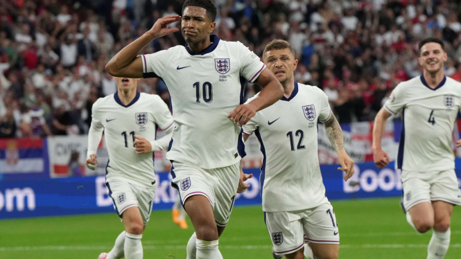 Pemain Timnas Inggris rayakan gol Jude Bellingham