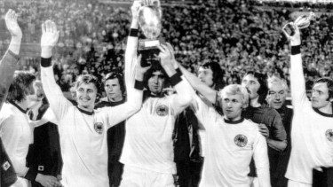 Timnas Cekoslovakia juara Piala Eropa 1976