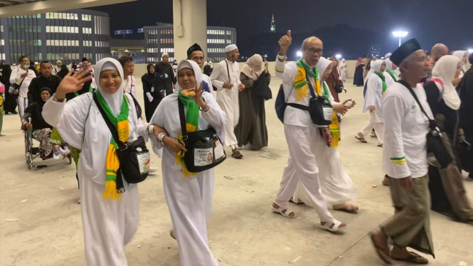 Jemaah Haji Indonesia di jalur Jamarat usai melempar jumrah