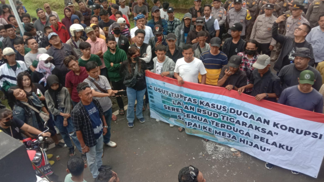 Aksi di Kejari Kabupaten Tangerang