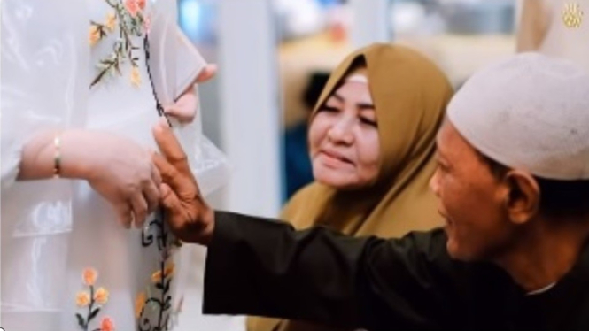 Via Vallen kenang ayahanda