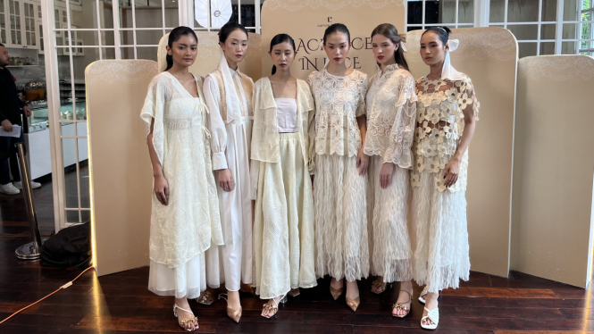 Koleksi Sacrifice in Lace.