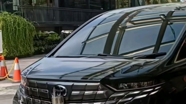 Toyota Alphard baru Presiden Jokowi